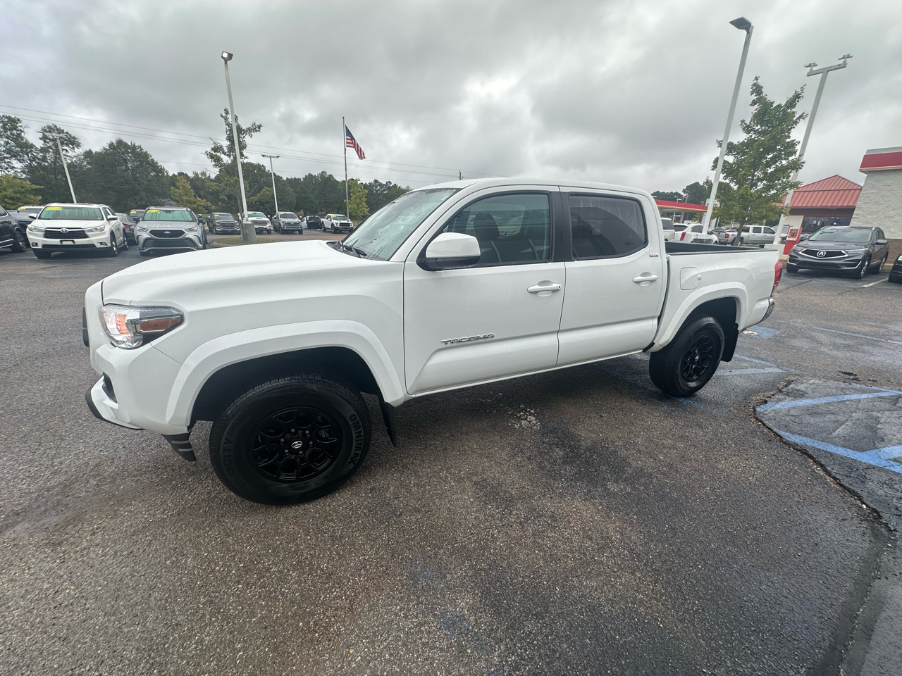 2022 Toyota Tacoma 4x4 TRD Double Cab V6 photo 2