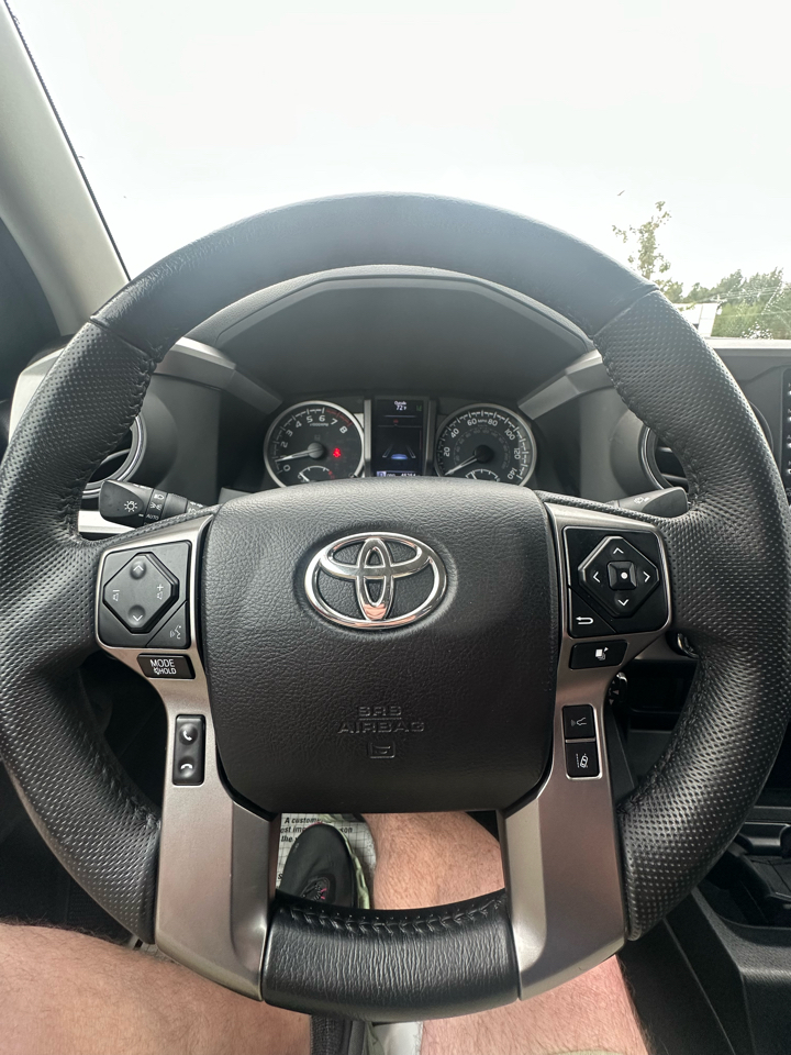 2022 Toyota Tacoma 4x4 TRD Double Cab V6 photo 9
