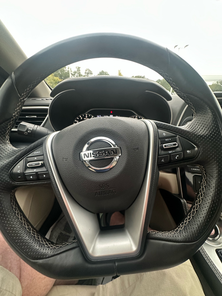 2021 Nissan Maxima Platinum photo 3