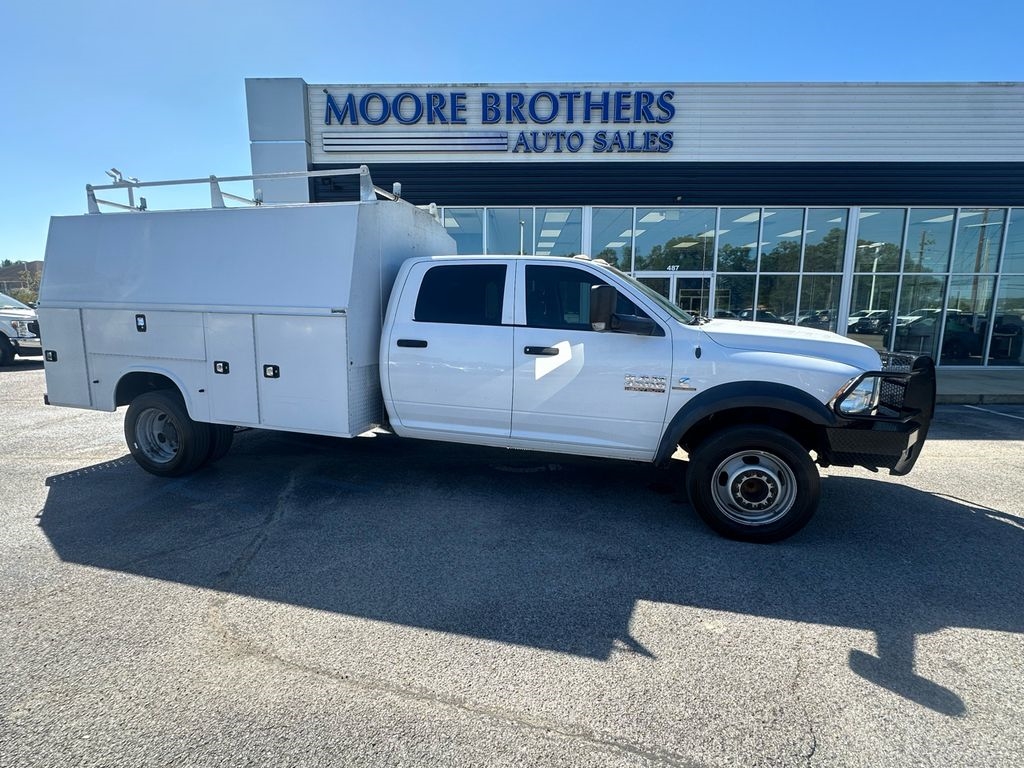 2016 RAM 4500 2WD Crew Cab 197" WB 84" CA Tradesman