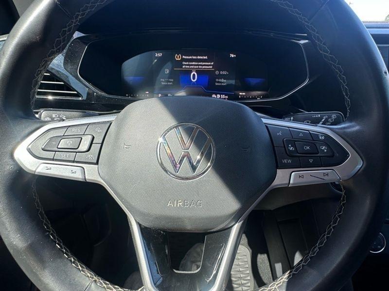 Volkswagen Taos S FWD 2022