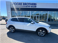 2021 Volkswagen Tiguan  2021 Volkswagen Tiguan