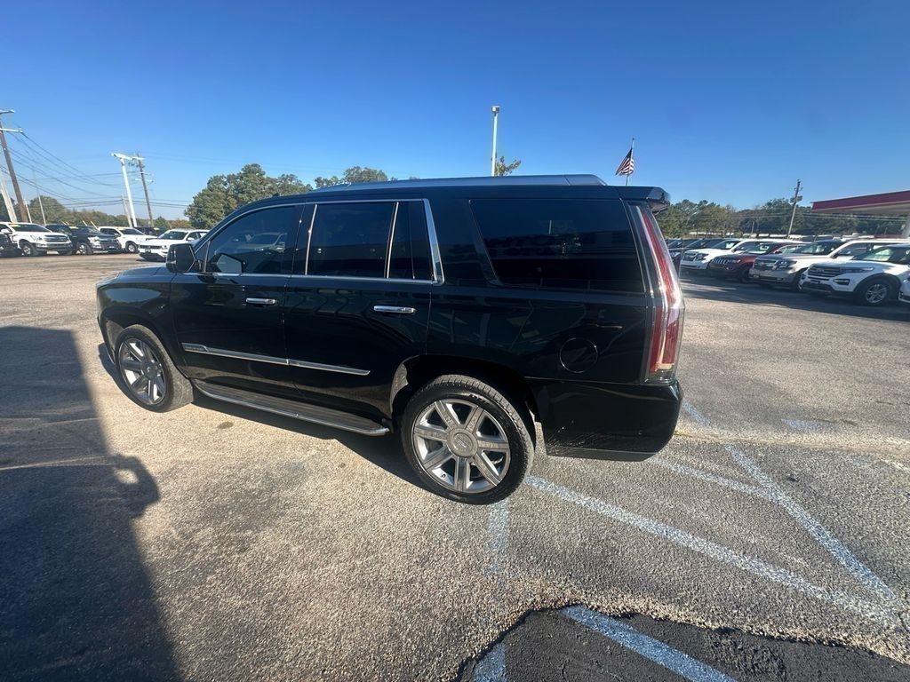 Cadillac Escalade 2WD 4dr Luxury 2020