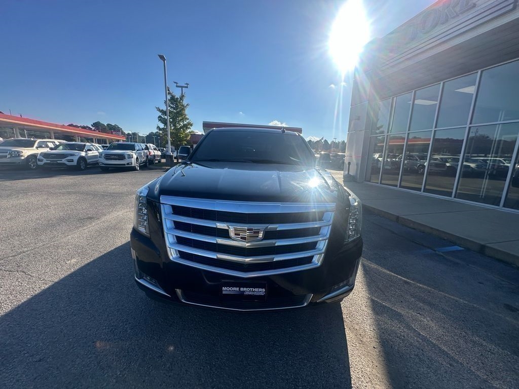 Cadillac Escalade 2WD 4dr Luxury 2020