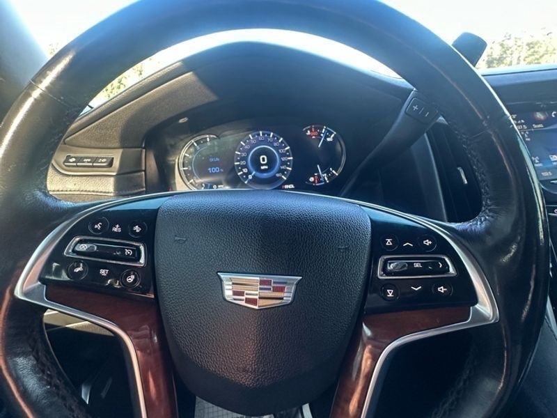 Cadillac Escalade 2WD 4dr Luxury 2020