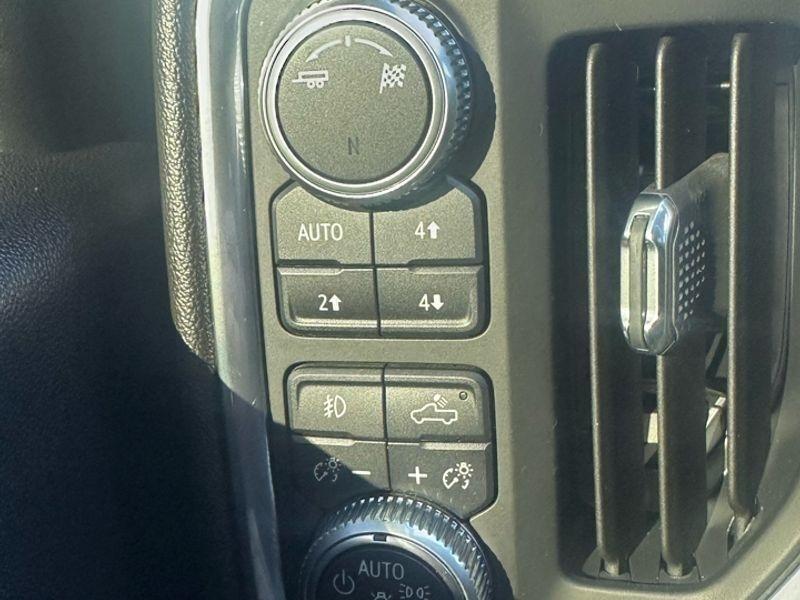 GMC Sierra 1500 4WD Crew Cab 147" SLT 2019