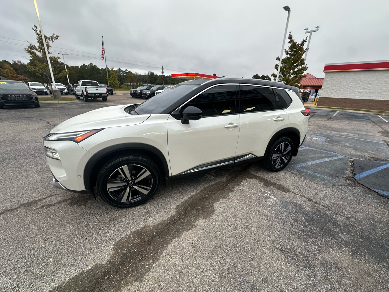 Nissan Rogue FWD Platinum 2022