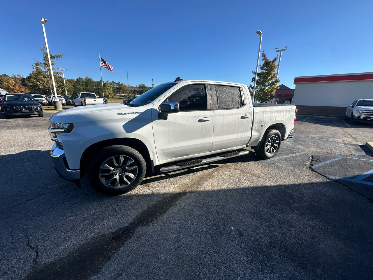 Chevrolet Silverado 1500 2WD Crew Cab 147" LT 2020