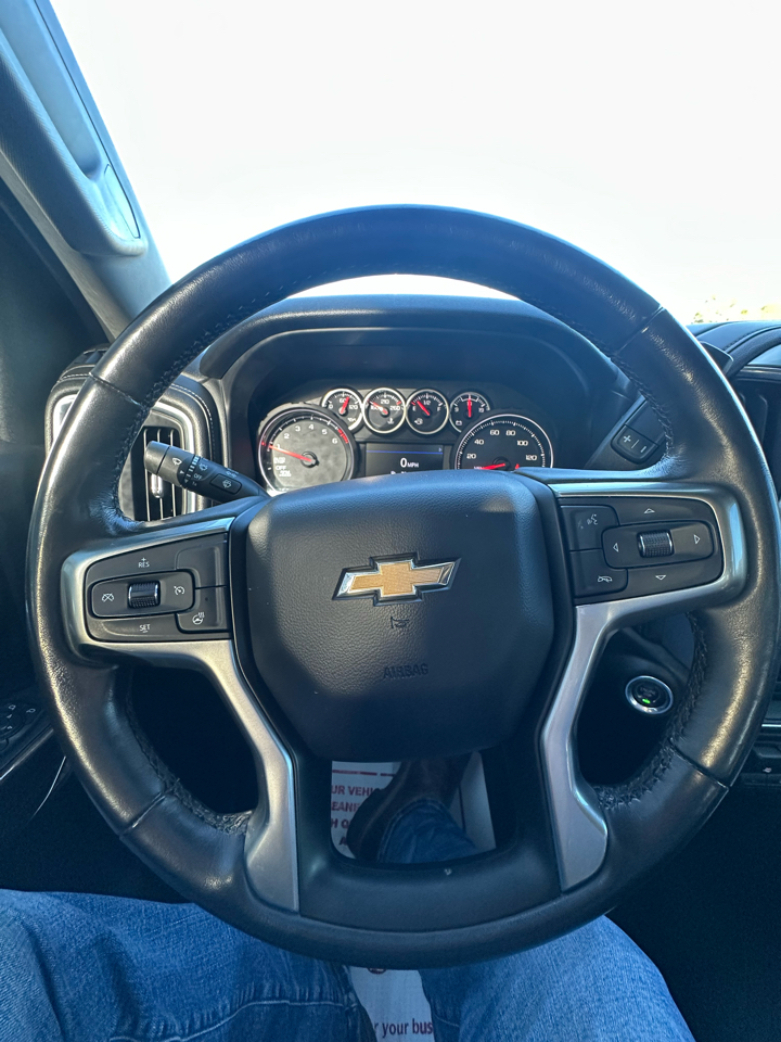 Chevrolet Silverado 1500 2WD Crew Cab 147" LT 2020