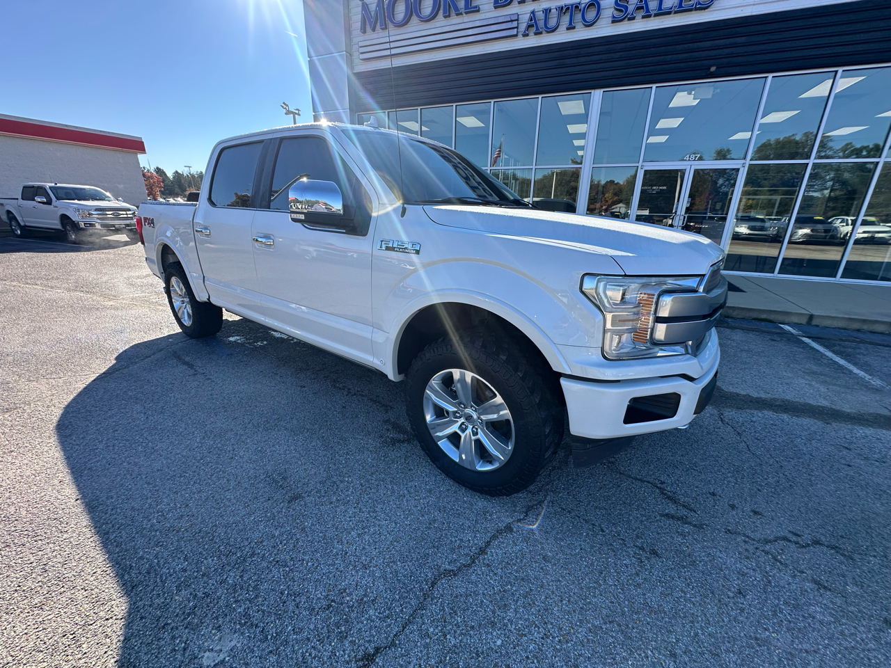 Ford F-150 4WD SuperCrew 145" Platinum 2018