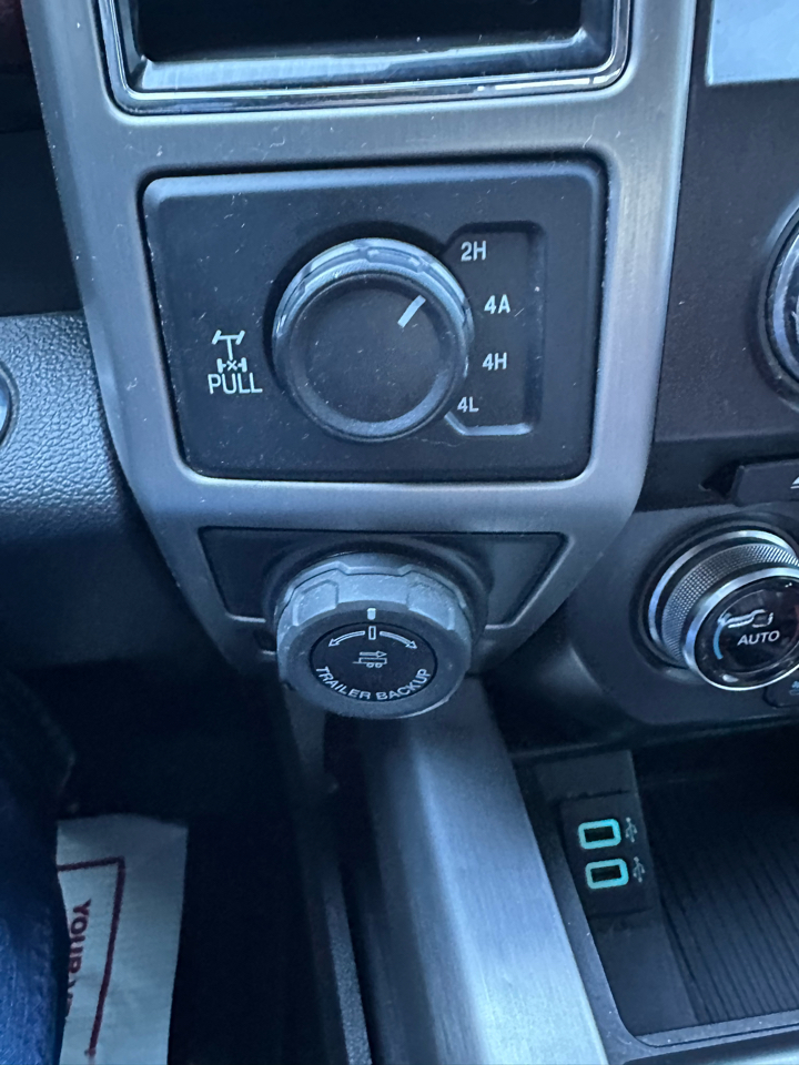 Ford F-150 4WD SuperCrew 145" Platinum 2018