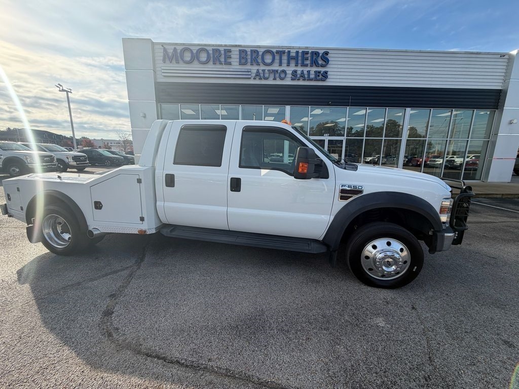 2008 Ford Super Duty F-550 DRW 2WD Crew Cab 176" WB 60" CA Lariat