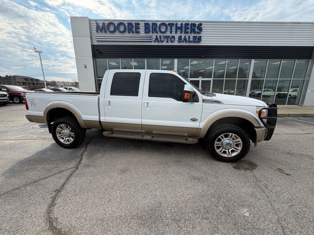 2013 Ford Super Duty F-250 SRW 4WD Crew Cab 156" Platinum