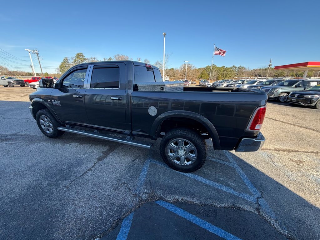 RAM 3500 4WD Crew Cab 149" Laramie 2016