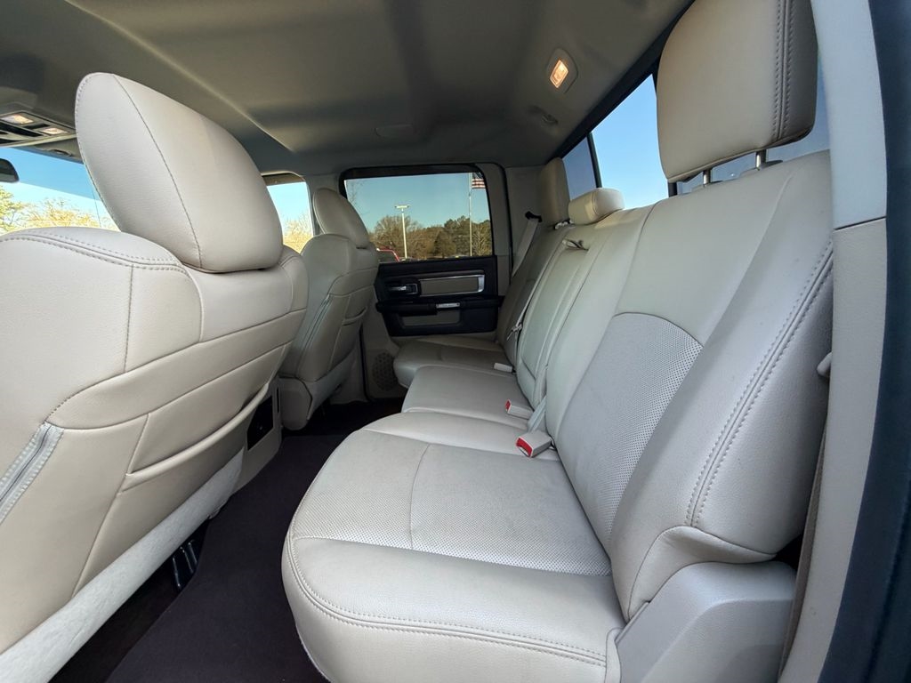 RAM 3500 4WD Crew Cab 149" Laramie 2016