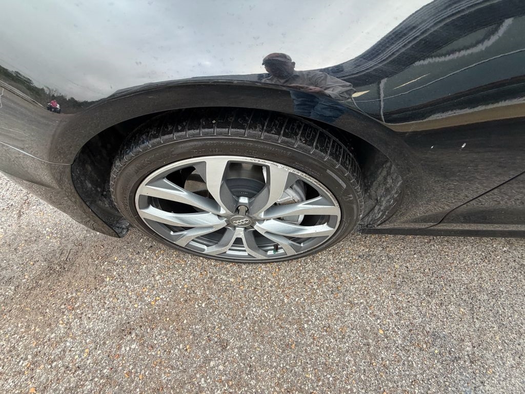 Audi A6 4dr Sdn quattro 3.0T Prestige 2013