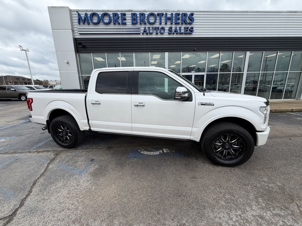 2015 Ford F-150 Platinum 4WD SuperCrew 5.5' Box