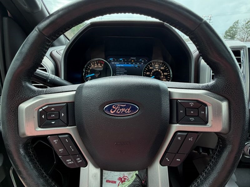 Ford F-150 Platinum 4WD SuperCrew 5.5' Box 2015