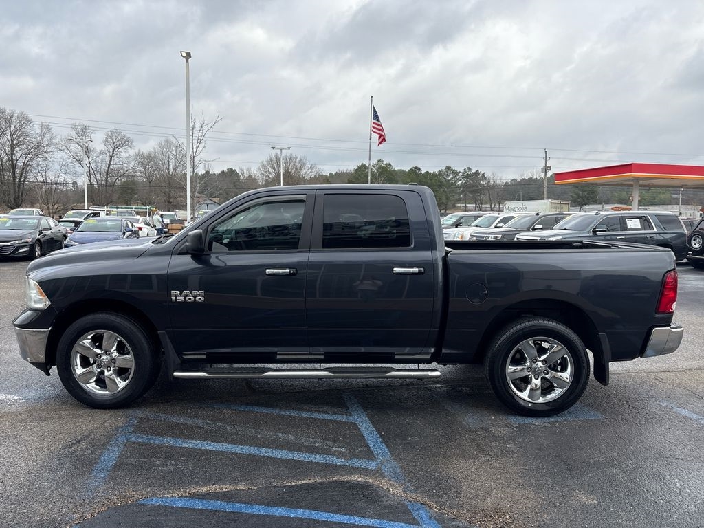 RAM 1500 4WD Crew Cab 140.5" Big Horn 2014