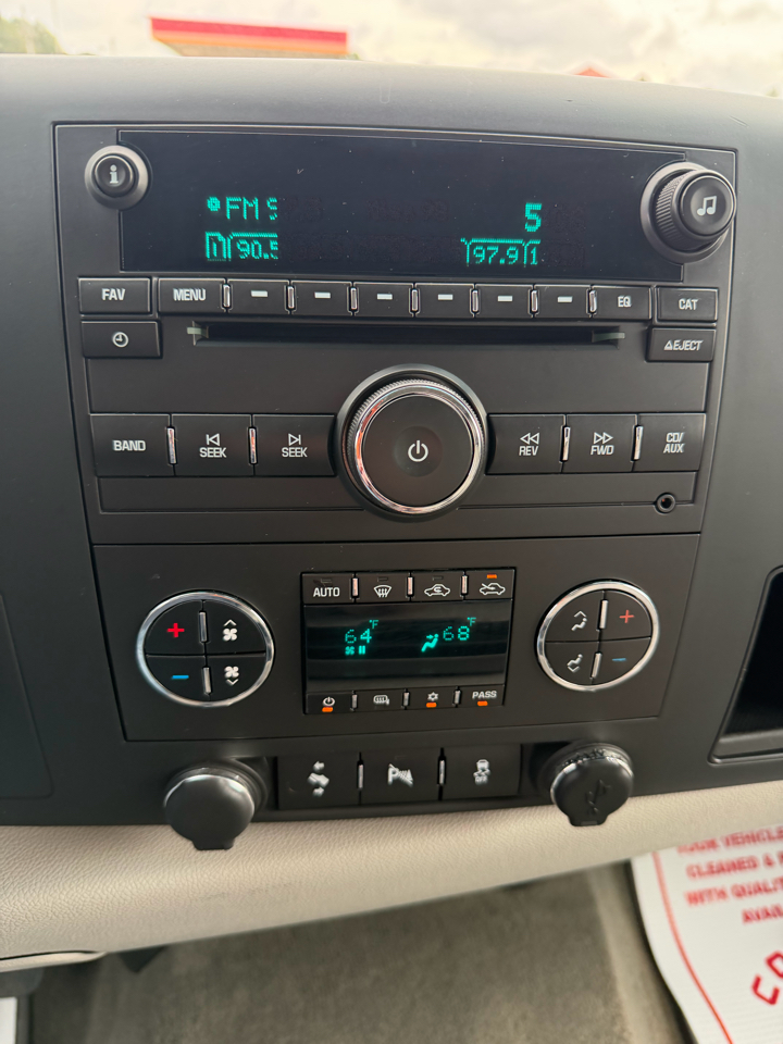 Chevrolet Silverado 1500 4WD Crew Cab 143.5" LT 2013