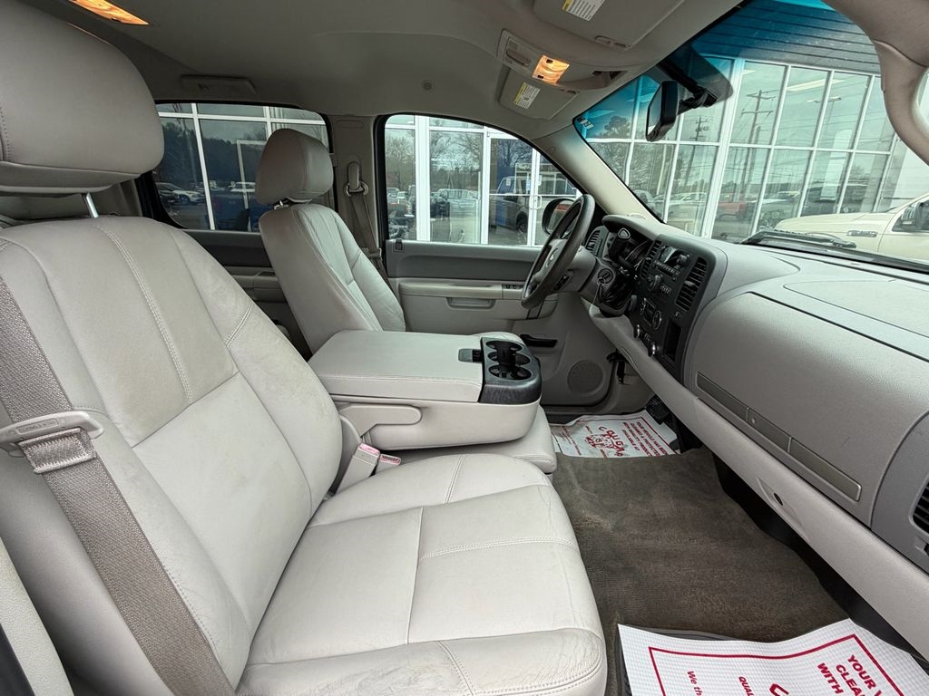 Chevrolet Silverado 1500 4WD Crew Cab 143.5" LT 2013