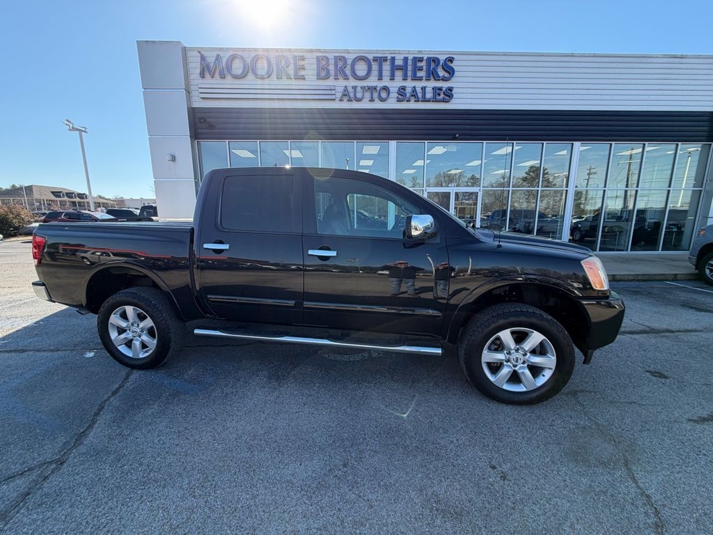 2014 Nissan Titan SL