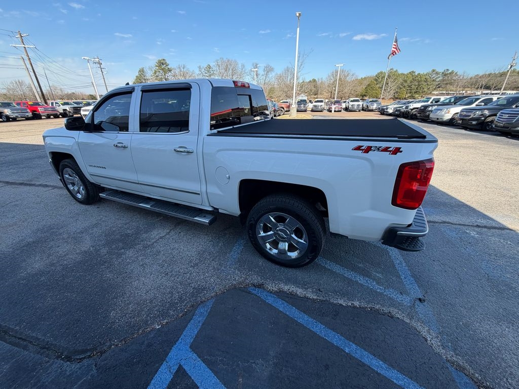 Chevrolet Silverado 1500 4WD Crew Cab 143.5" LTZ w/1LZ 2018