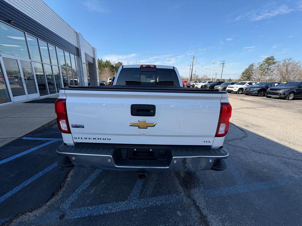 Chevrolet Silverado 1500 4WD Crew Cab 143.5" LTZ w/1LZ 2018