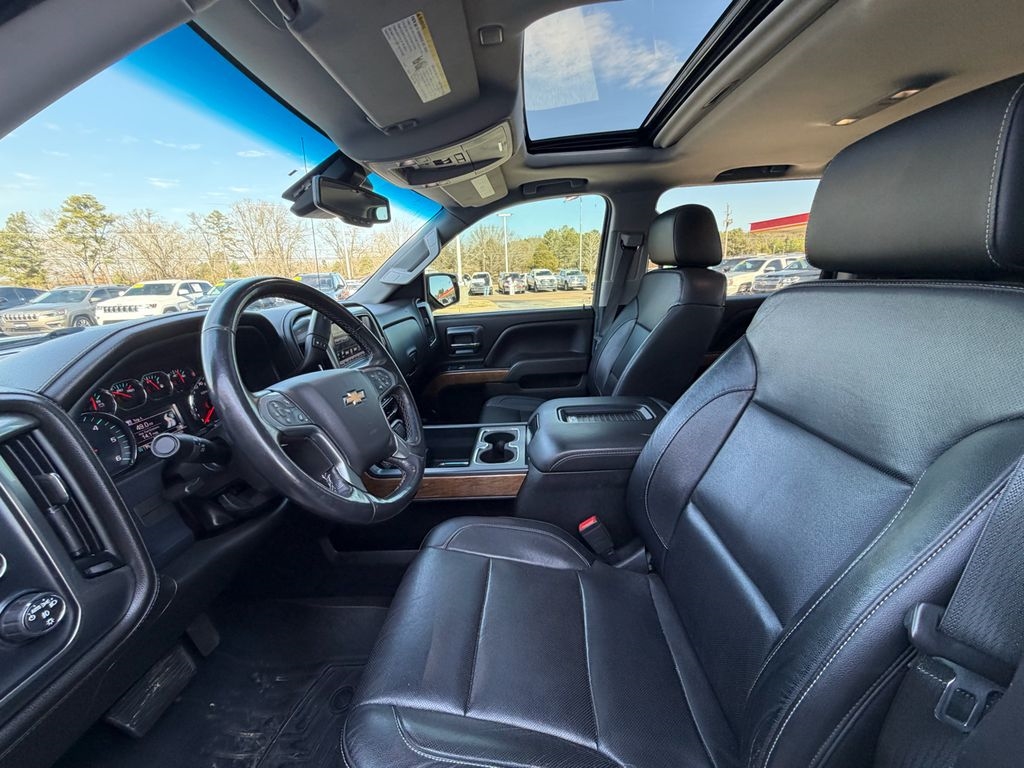 Chevrolet Silverado 1500 4WD Crew Cab 143.5" LTZ w/1LZ 2018