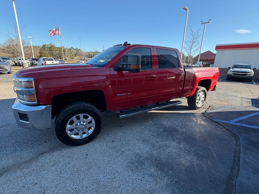 Chevrolet Silverado 2500HD Built After Aug 14 4WD Crew Cab 153.7" LT 2015