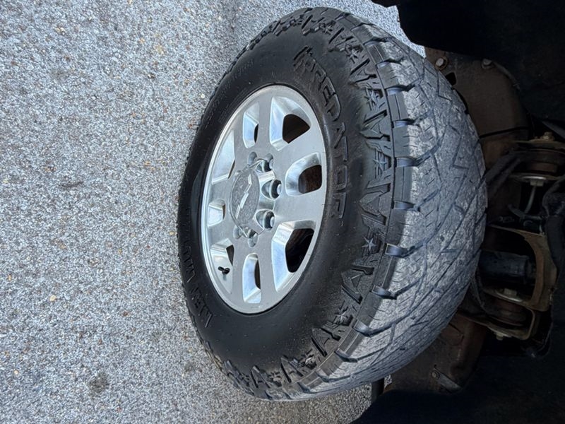 Chevrolet Silverado 2500HD Built After Aug 14 4WD Crew Cab 153.7" LT 2015