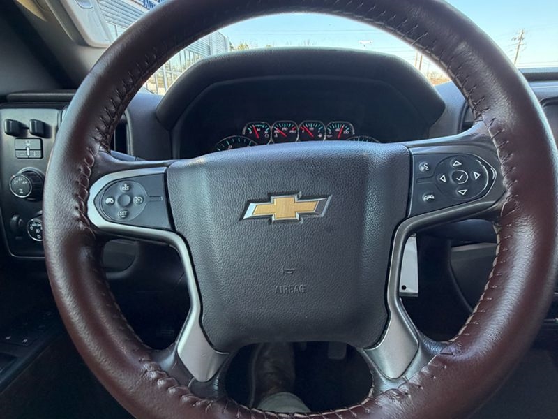 Chevrolet Silverado 2500HD Built After Aug 14 4WD Crew Cab 153.7" LT 2015