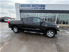 2013 Toyota Tundra 4WD Truck 