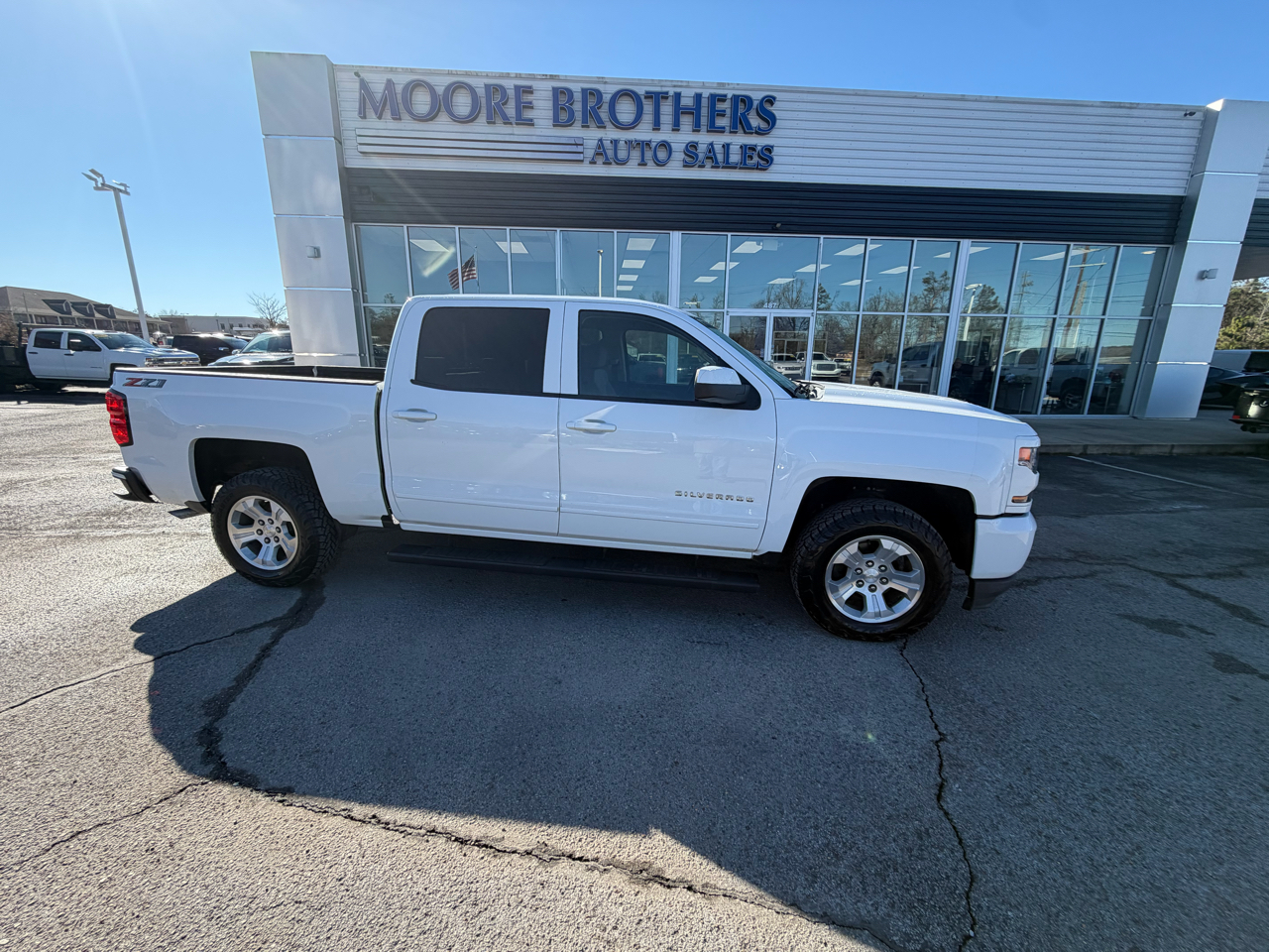 2018 Chevrolet Silverado 1500 4WD Crew Cab 143.5" LT w/2LT