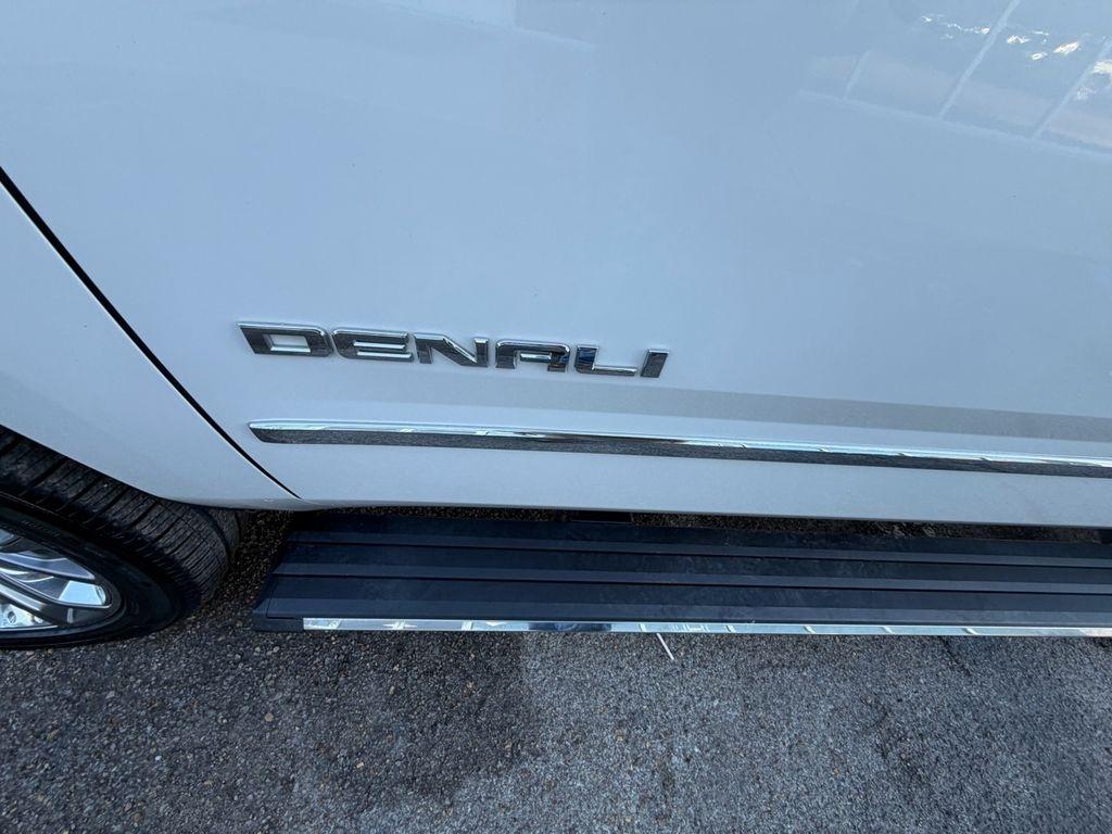 GMC Yukon 4WD 4dr Denali 2017