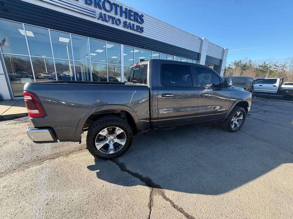 RAM 1500 Laramie 4x4 Crew Cab 5'7" Box 2021