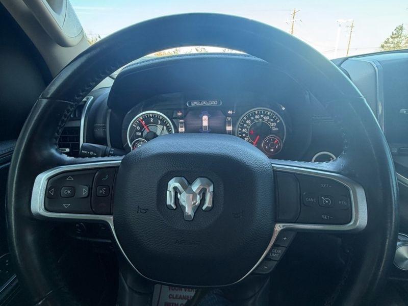 RAM 1500 Laramie 4x4 Crew Cab 5'7" Box 2021