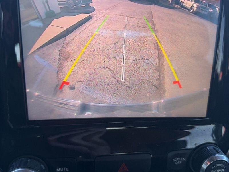 RAM 1500 Laramie 4x4 Crew Cab 5'7" Box 2021