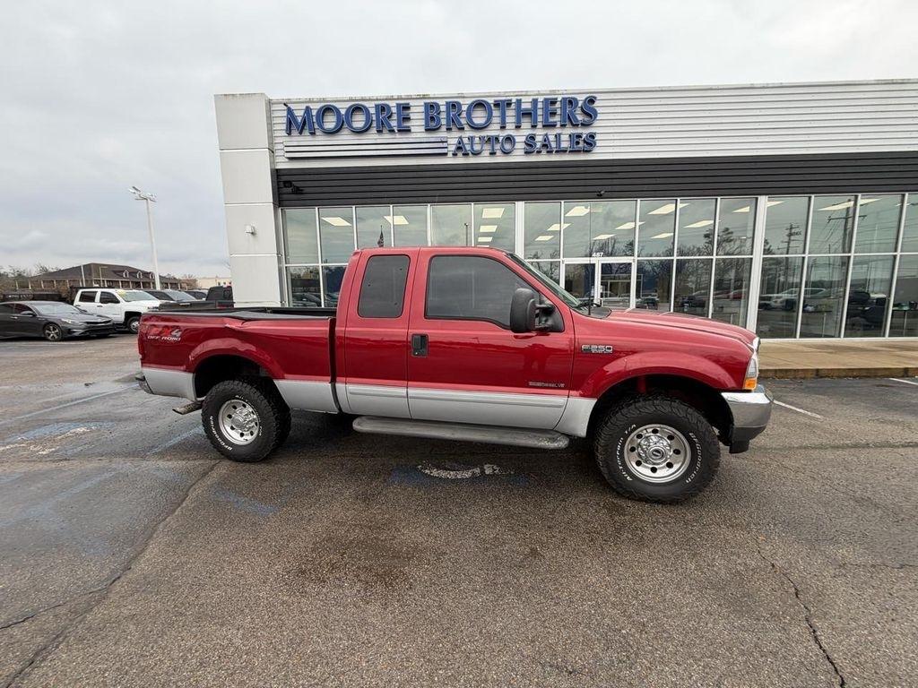 2003 Ford Super Duty F-250 Supercab 142" Lariat 4WD