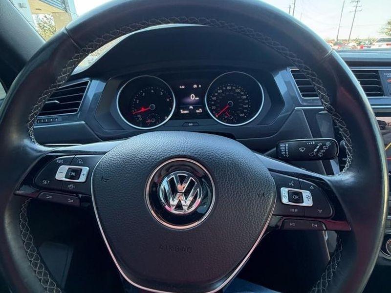 Volkswagen Tiguan 2.0T SE R-Line Black FWD 2020