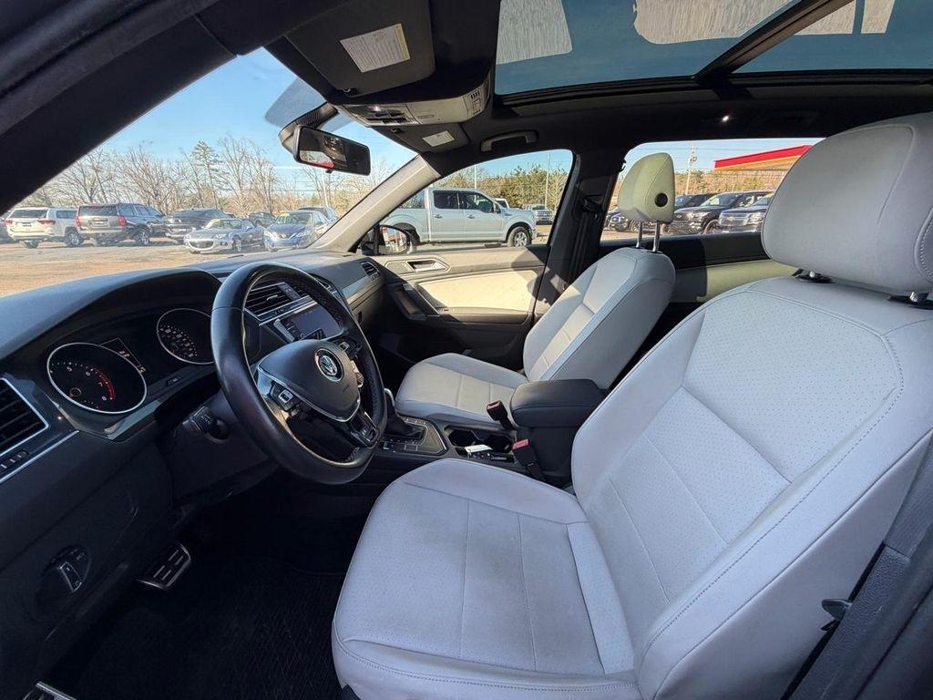 Volkswagen Tiguan 2.0T SE R-Line Black FWD 2020