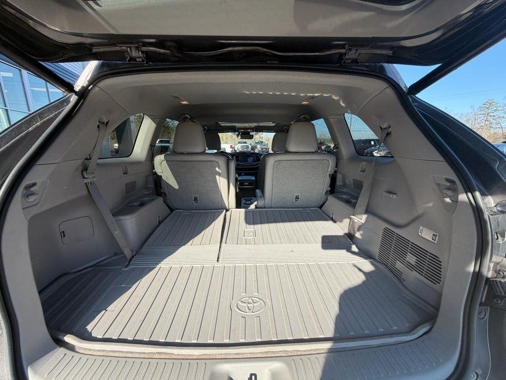 Toyota Highlander Hybrid Limited V6 AWD (Natl) 2018