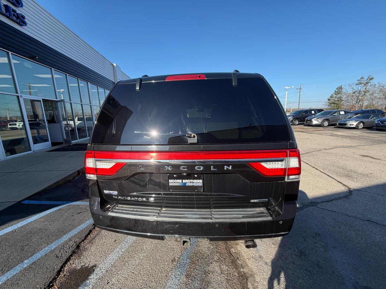 Lincoln Navigator L 2WD 4dr 2015