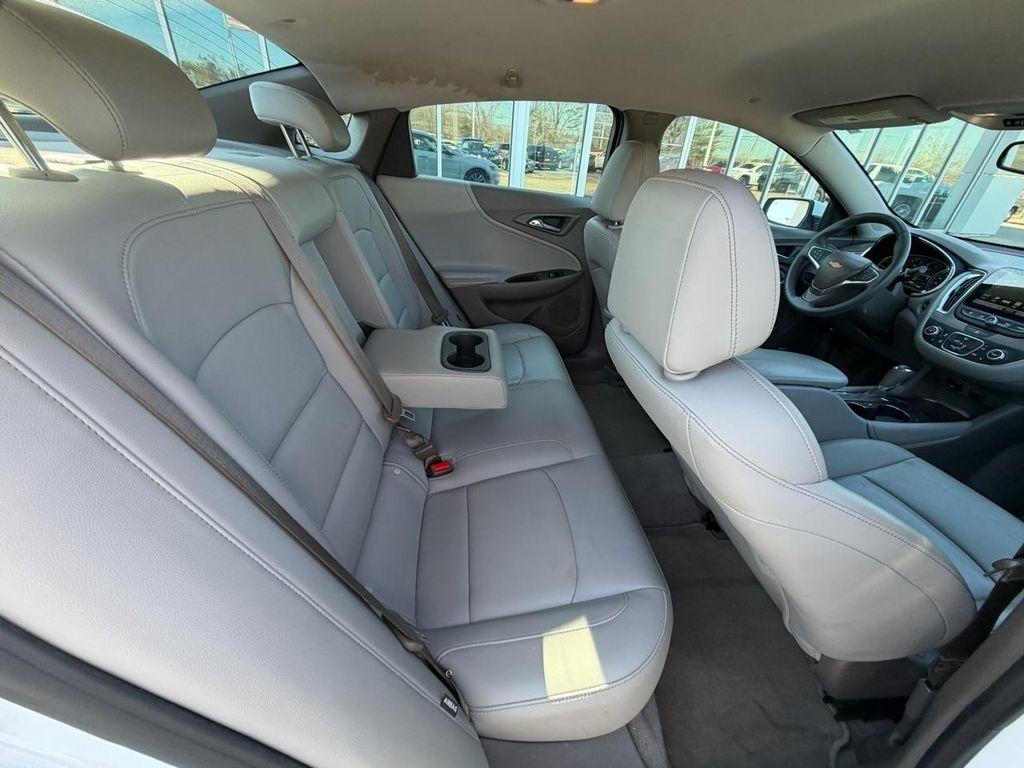 Chevrolet Malibu 4dr Sdn LT w/1LT 2016