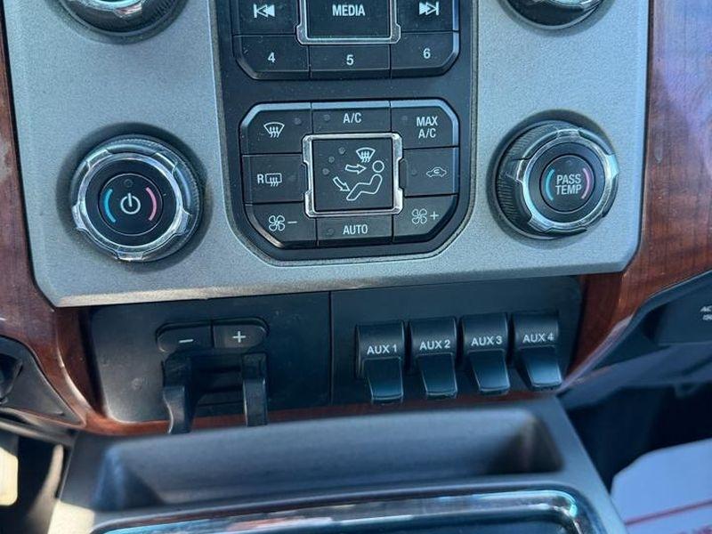 Ford Super Duty F-250 SRW 4WD Crew Cab 172" Platinum 2016