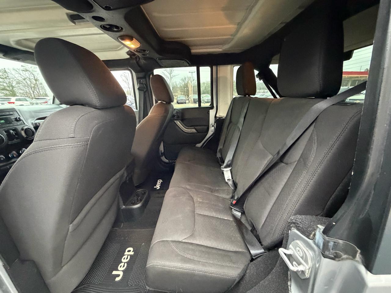 Jeep Wrangler Unlimited 4WD 4dr Sport 2015