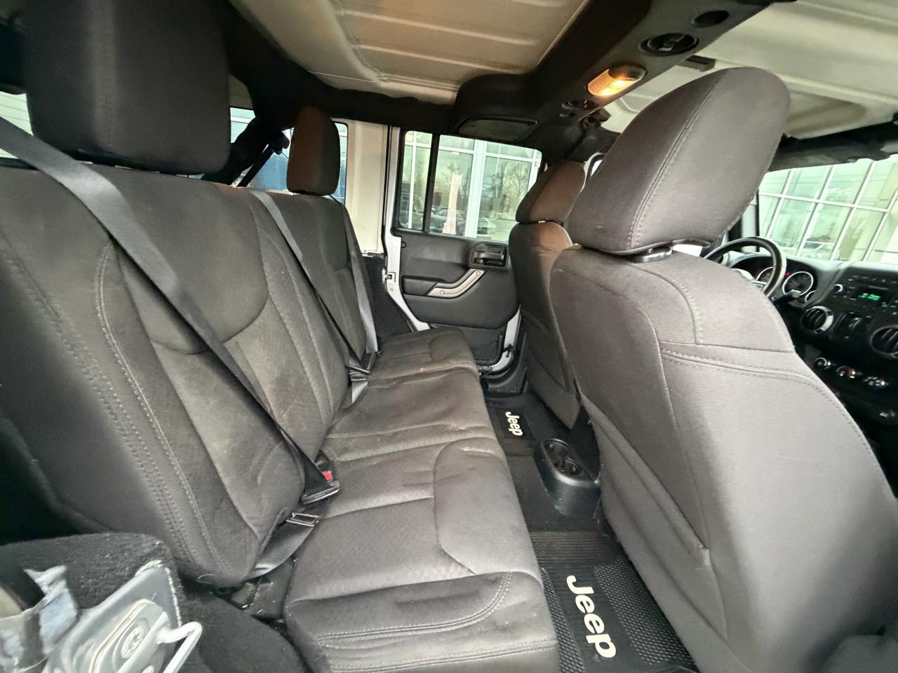 Jeep Wrangler Unlimited 4WD 4dr Sport 2015