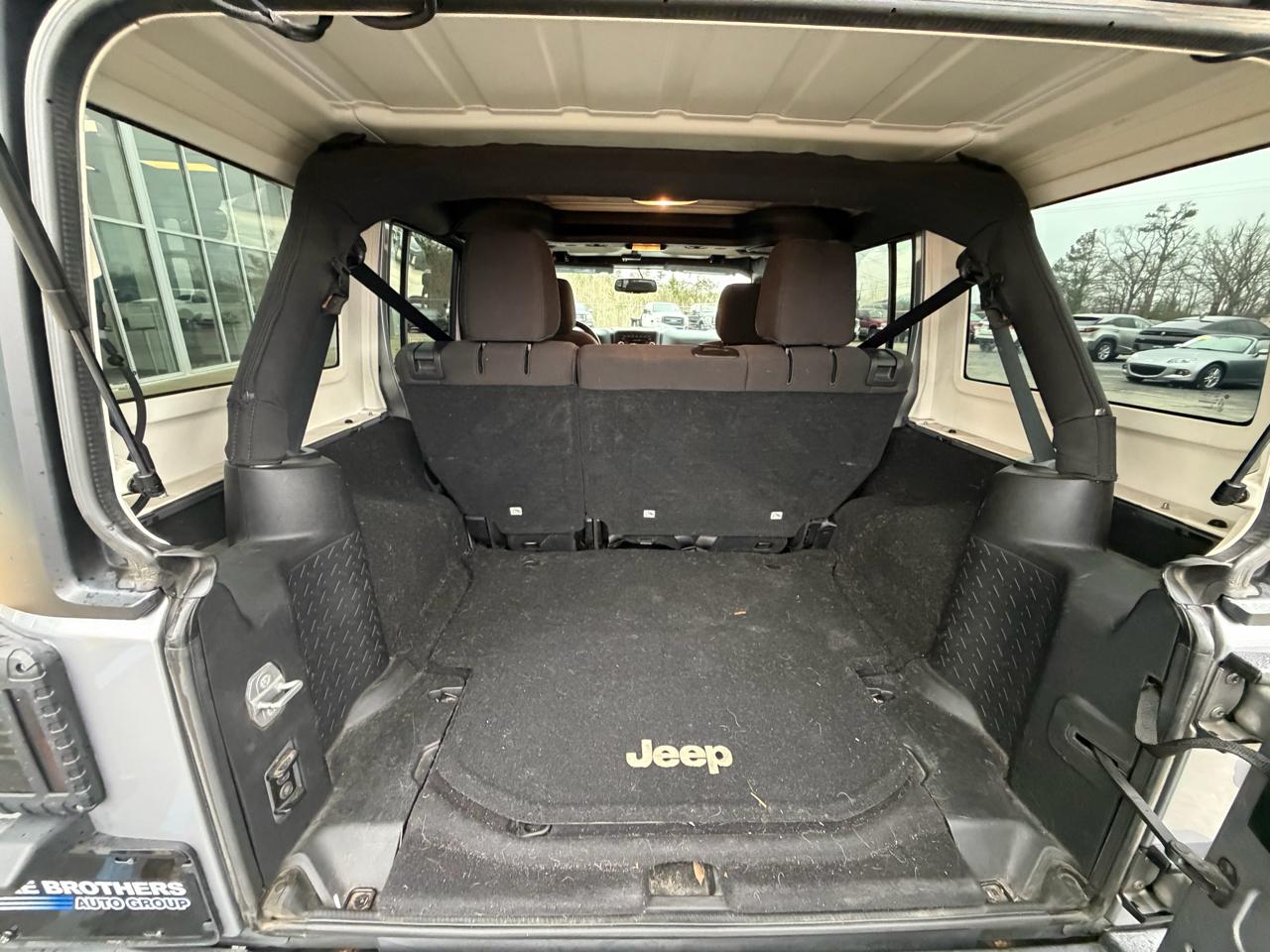 Jeep Wrangler Unlimited 4WD 4dr Sport 2015