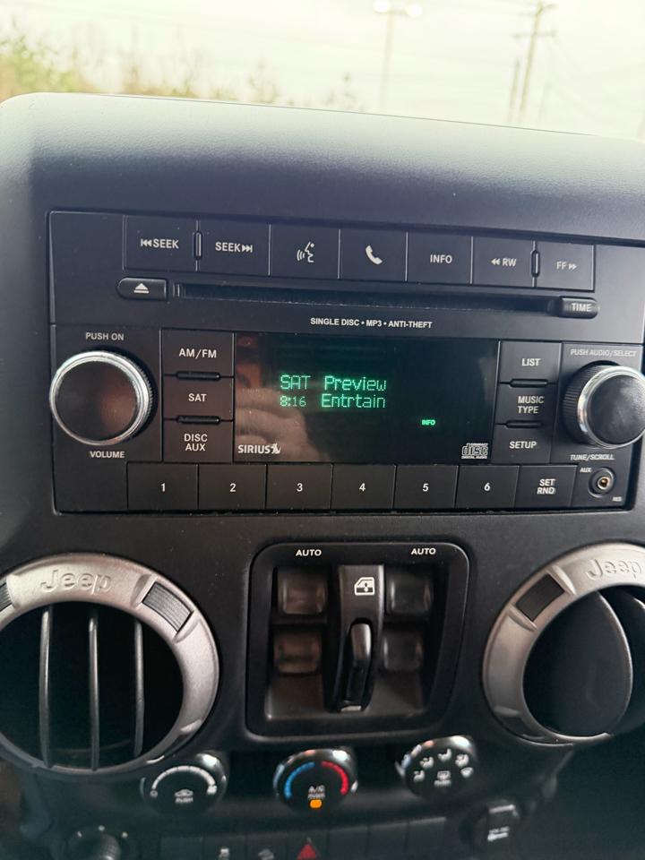 Jeep Wrangler Unlimited 4WD 4dr Sport 2015