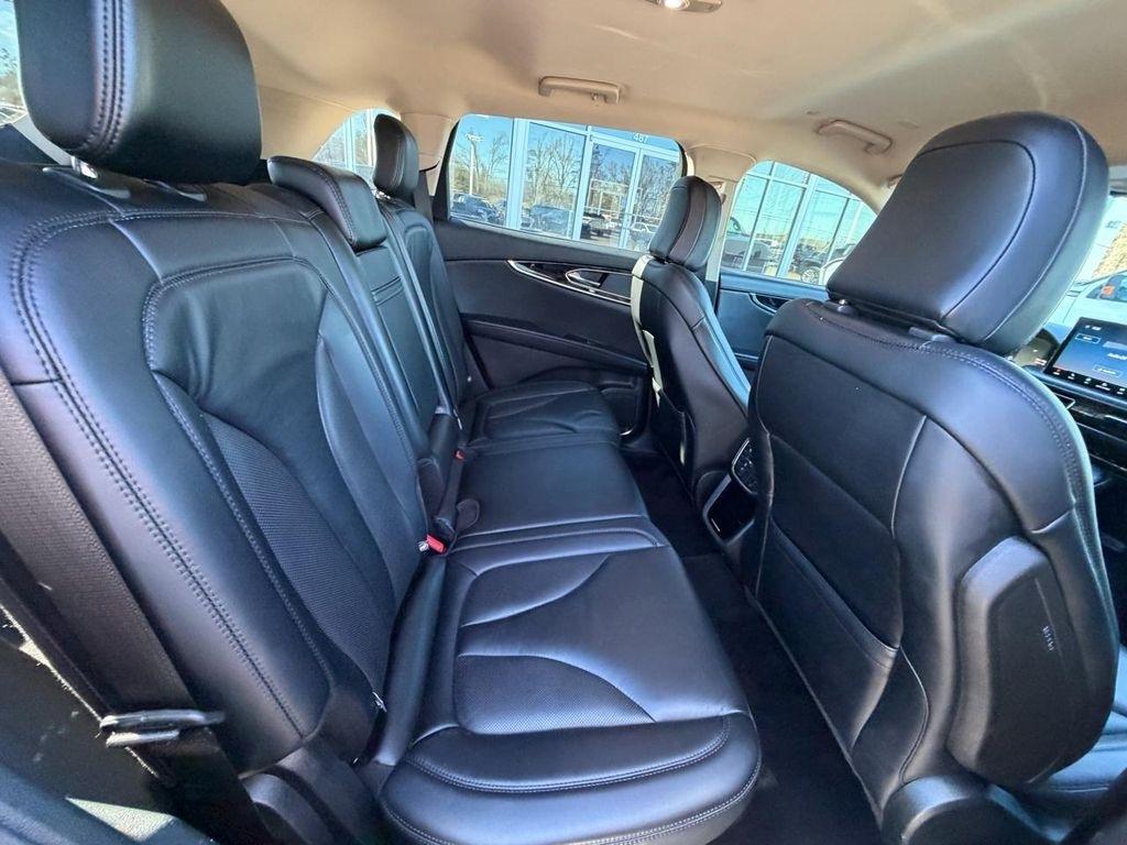 Lincoln Nautilus Standard AWD 2021